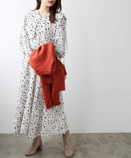 GeeRA（ジーラ）の「セーラーカラープリントワンピース（ワンピース・レディース・ブラック/オフホワイト・SMALL/MEDIUM/LARGE）」の4枚目の写真