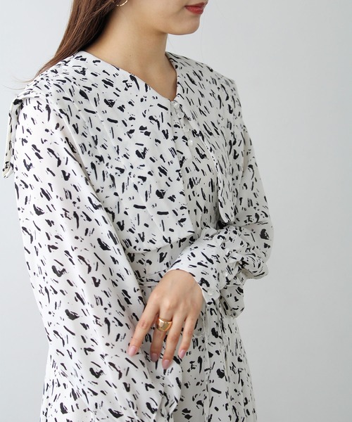 GeeRA（ジーラ）の「セーラーカラープリントワンピース（ワンピース・レディース・ブラック/オフホワイト・SMALL/MEDIUM/LARGE）」の18枚目の写真