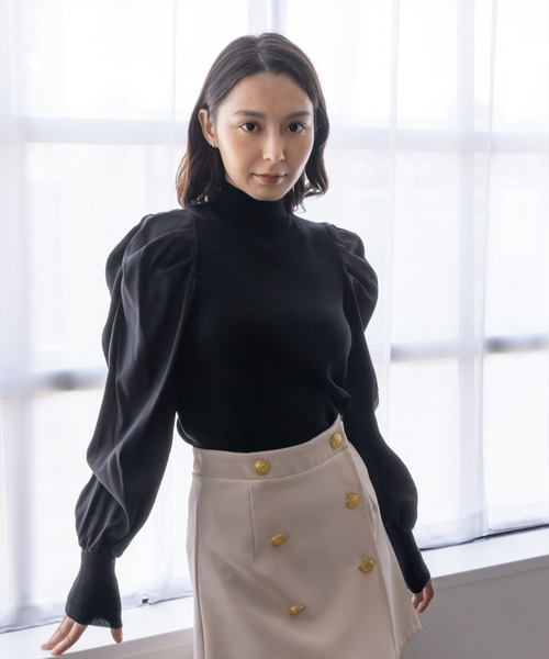 clear（クリア）の「パワーショルダーニットトップス（ニット/セーター・レディース・ブラック/オフホワイト/ピンク/ブルーグレー・F）」の12枚目の写真