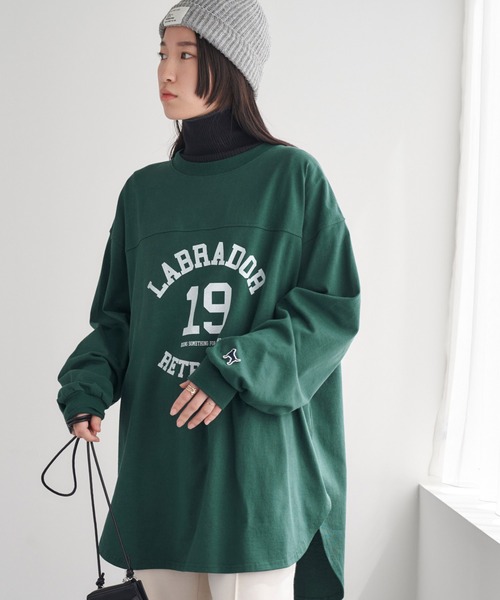 Labrador Retriever(ラブラドールリトリーバー)の「Labrador Retriever/ラブラドールレトリーバー 別注フットボールロングTシャツ(Tシャツ/カットソー・レディース・ホワイト/グリーン/アイボリー/スミクロ・FREE)」の4枚目の写真