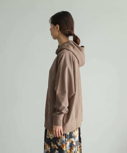 URBAN RESEARCH DOORS（アーバンリサーチドアーズ）の「コットンスウェットフーディー（パーカー・レディース・アイボリー/モカ/チャコールグレー・MEDIUM）」の12枚目の写真