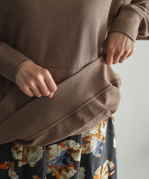 URBAN RESEARCH DOORS（アーバンリサーチドアーズ）の「コットンスウェットフーディー（パーカー・レディース・アイボリー/モカ/チャコールグレー・MEDIUM）」の17枚目の写真