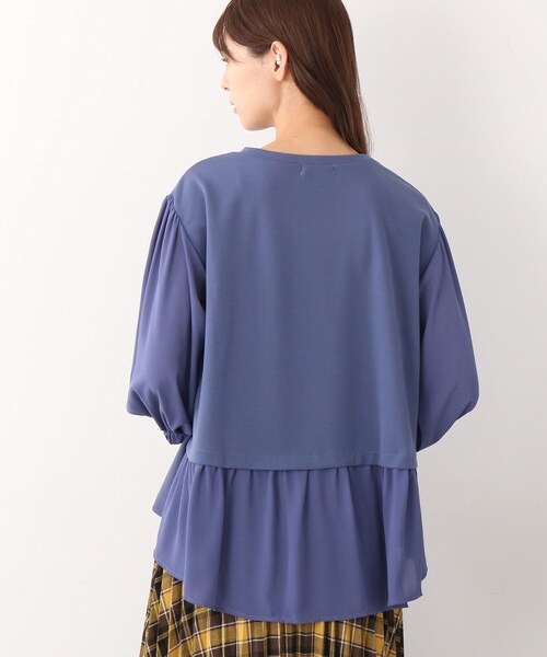 DRESKIP（ドレスキップ）の「◆【後ろ姿もキレイ見え】異素材切り替えトップス（Tシャツ/カットソー・レディース・ブラック/ブルー/ライトベージュ・02/03）」の4枚目の写真