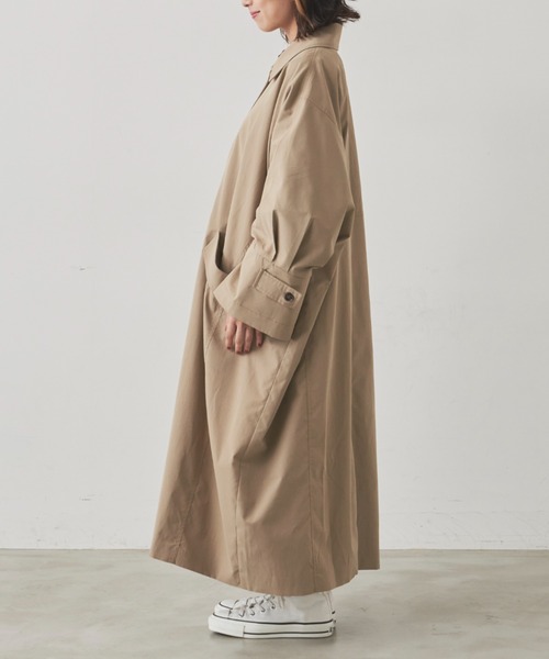 Libra Cue（リブラ キュー）の「オーバールーズステンカラーコート（ステンカラーコート・レディース・ブラック/ベージュ・FREE）」の8枚目の写真