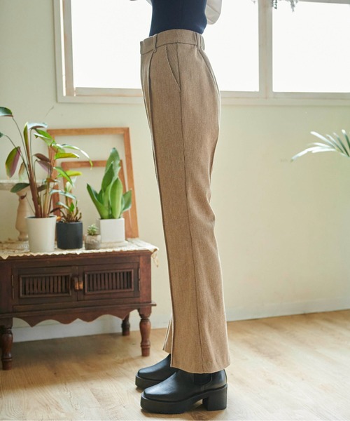 FREE'S MART（フリーズマート）の「【Sシリーズ対応】◆起毛ハイウエストフレアパンツ（その他パンツ・レディース・ベージュ/ブラック系その他/ブラウン系その他/イエロー・X-SMALL/SMALL/MEDIUM）」の12枚目の写真