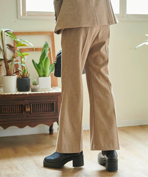 FREE'S MART（フリーズマート）の「【Sシリーズ対応】◆起毛ハイウエストフレアパンツ（その他パンツ・レディース・ベージュ/ブラック系その他/ブラウン系その他/イエロー・X-SMALL/SMALL/MEDIUM）」の19枚目の写真