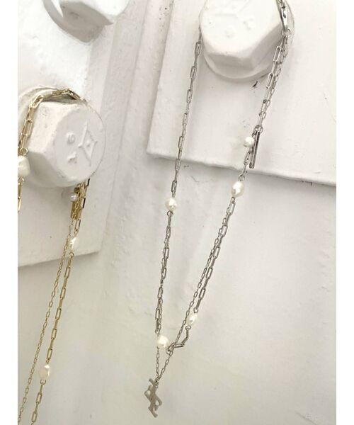 EMODA（エモダ）の「ポイントマークダブルネックレス（ネックレス・レディース・シルバー/ゴールド・FREE）」の2枚目の写真