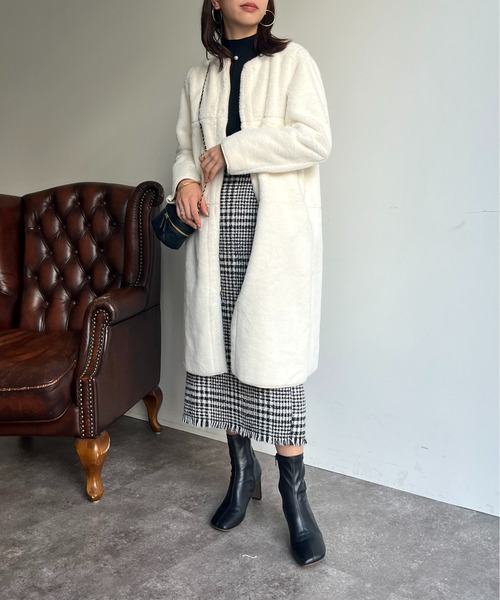 prose verse(プロズヴェール)の「リバーシブルムートン×ファーコート(ムートンコート・レディース・グレー/オフホワイト/ベージュ・フリ-)」の12枚目の写真