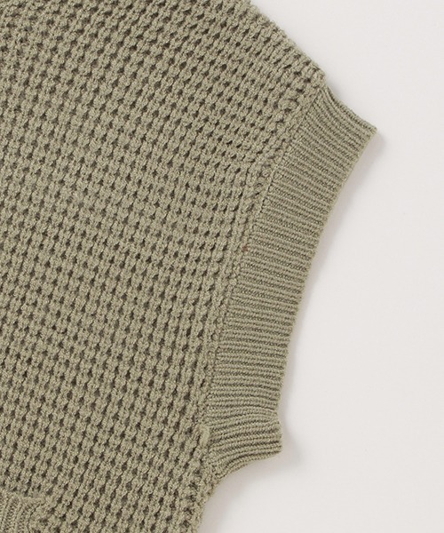 petit main(プティマイン)の「ニットベストTシャツセット(アンサンブル・キッズ・モスグリーン/ブラック・110cm/120cm/100cm/130cm/80cm/90cm)」の6枚目の写真