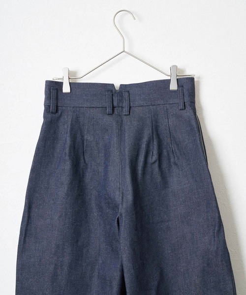 Liyoca（リヨカ）の「【Liyoca】デニムタックパンツ（デニムパンツ・レディース・ネイビー・36/38）」の13枚目の写真