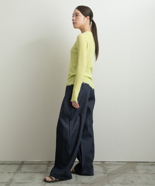 Liyoca（リヨカ）の「【Liyoca】デニムタックパンツ（デニムパンツ・レディース・ネイビー・36/38）」の4枚目の写真