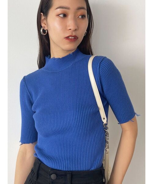 EMODA（エモダ）の「クラッシュショートリブニット（ニット/セーター・レディース・ベージュ/ピンク/その他/ブラック/ブルー・FREE）」の4枚目の写真