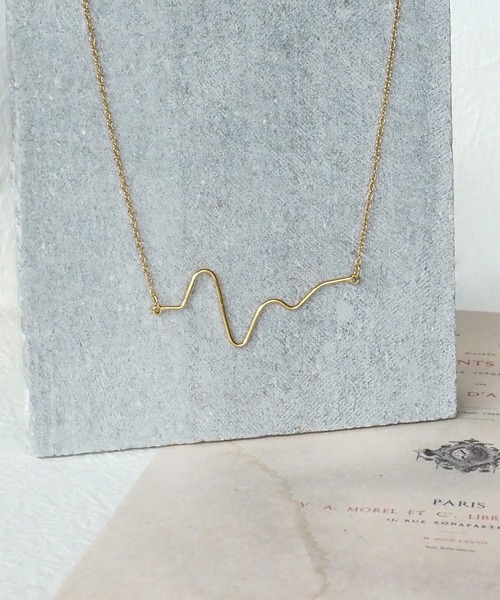 Riberry（リベリー）の「パールY字/ウェーブモチーフ ネックレス（ネックレス・レディース・A/B/C・FREE）」の3枚目の写真