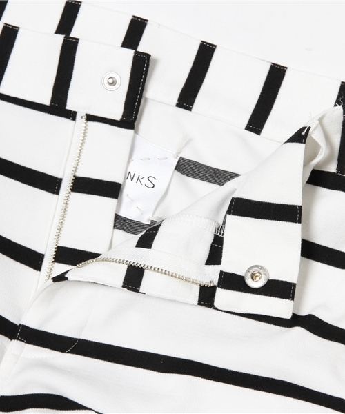 SUPERTHANKS（スーパーサンクス）の「SUPER THANKS(スーパー･サンクス) ボーダーショーツ（その他パンツ・メンズ・ホワイト/ブラック・MEDIUM/SMALL/LARGE）」の4枚目の写真