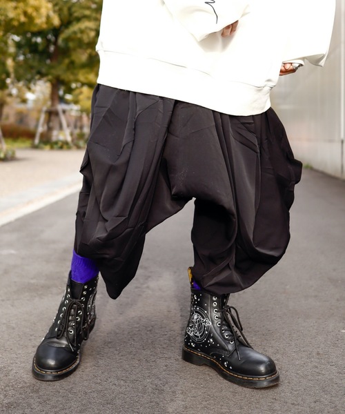 rovtski(ロフトスキー)の「バルーンサルエルパンツ(デニムパンツ・レディース・ブラック・FREE)」の1枚目の写真