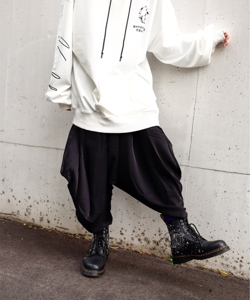 rovtski(ロフトスキー)の「バルーンサルエルパンツ(デニムパンツ・レディース・ブラック・FREE)」の7枚目の写真
