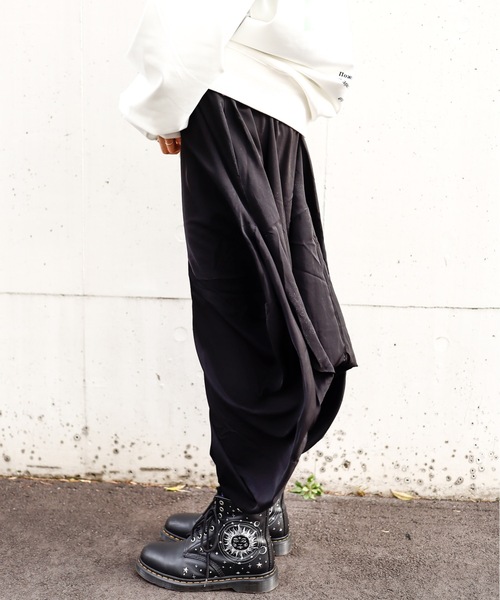 rovtski(ロフトスキー)の「バルーンサルエルパンツ(デニムパンツ・レディース・ブラック・FREE)」の9枚目の写真