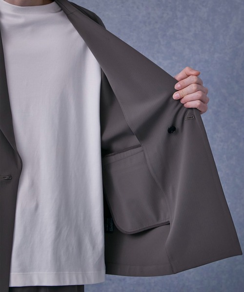 PUBLIC TOKYO（パブリックトウキョウ）の「〈360℃ストレッチ〉オルタネイトリラックスジャケット（テーラードジャケット・メンズ・ライトブラウン/ダークグレー・1/2）」の17枚目の写真