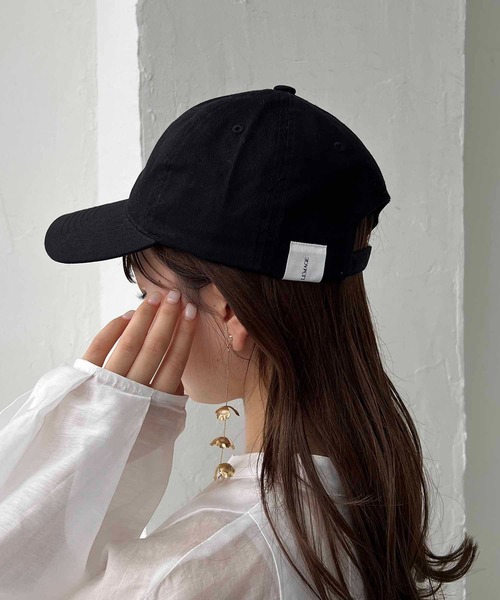 CAPRICIEUX LE'MAGE（カプリシューレマージュ）の「LE'MAGEタグキャップ（キャップ・レディース・ベージュ/ブラック/ホワイト・FREE）」の11枚目の写真