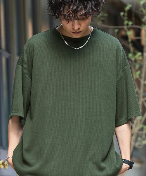 MONO-MART(モノマート)の「度詰めドライタッチワッフル ルーズS/Sカットソー(Tシャツ/カットソー・メンズ・チャコール/バーガンディー/杢グレー/オートミール/グリーン/ネイビー/ベージュ/ブラック/ライトブルー・S/M/L)」の6枚目の写真