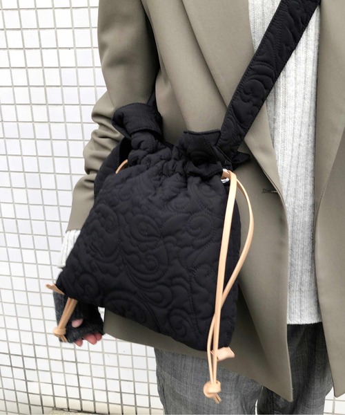 CONTROL FREAK / CTFK（コントロールフリーク）の「CONTROL FREAK(コントロールフリーク)ペイズリーキルトminiショルダー（ショルダーバッグ・レディース・アイボリー/モカ/ブラック/シルバー/ブルー・FREE）」の3枚目の写真