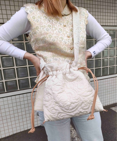 CONTROL FREAK / CTFK（コントロールフリーク）の「CONTROL FREAK(コントロールフリーク)ペイズリーキルトminiショルダー（ショルダーバッグ・レディース・アイボリー/モカ/ブラック/シルバー/ブルー・FREE）」の15枚目の写真