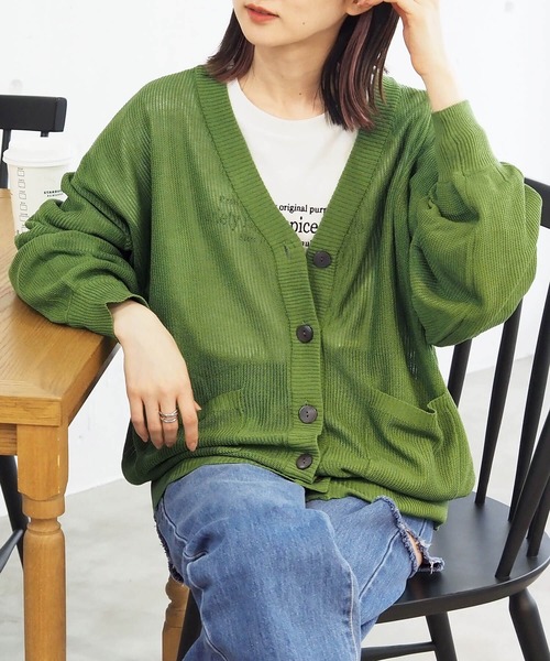 tiptop（ティップトップ）の「【ラメシアー登場】変わり編みシアーBIGカーディガン（カーディガン/ボレロ・レディース・グリーン系その他/オフホワイト/グレー/ブルー/ブラック/イエロー/ピンク/サックスブルー/ブラック系その他/ホワイト系その他・FREE）」の6枚目の写真