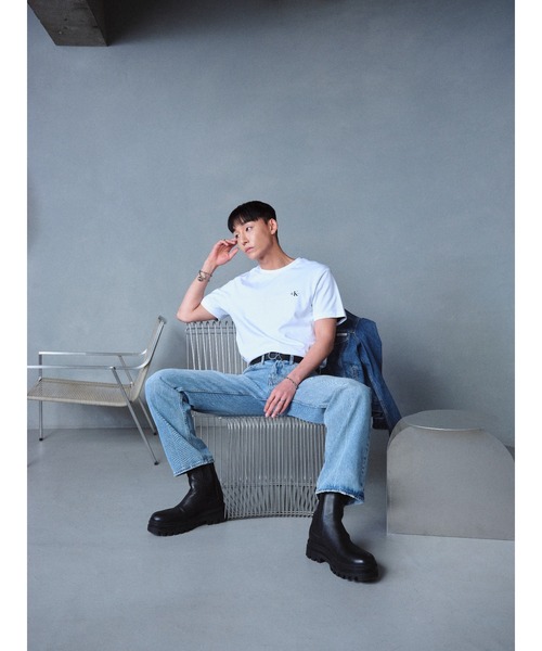 WEB限定】ユニセックス CK ロゴ リラックスフィット Tシャツ 2枚