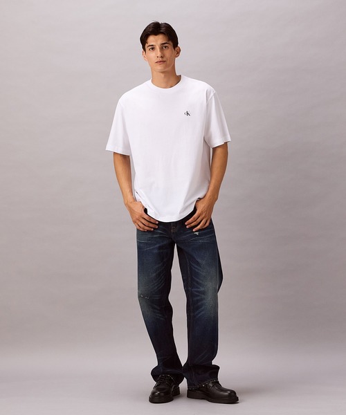 WEB限定】ユニセックス CK ロゴ リラックスフィット Tシャツ 2枚