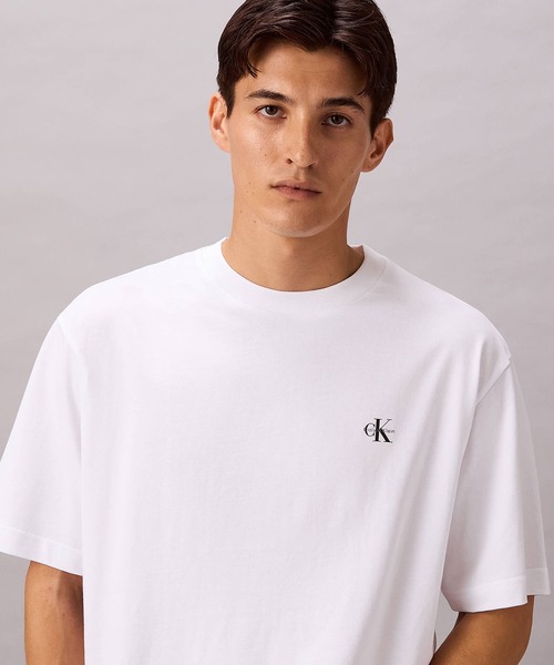   ユニセックス CK ロゴ リラックスフィット Tシャツ WEB限定】ユニセックス CK ロゴ リラックスフィット Tシャツ 2枚