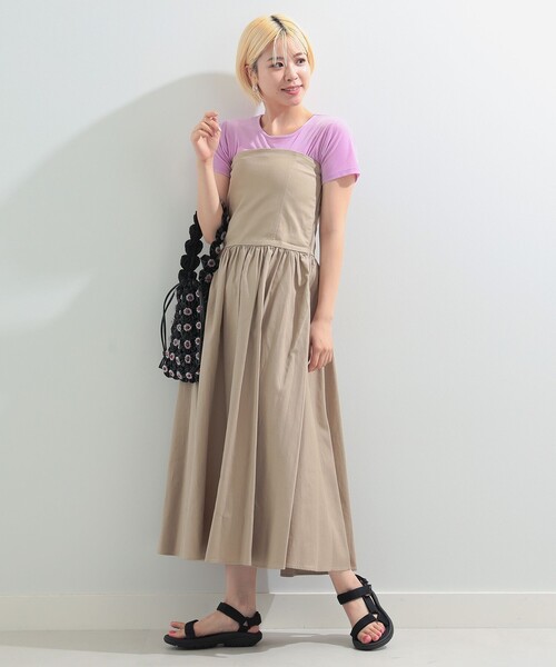 Ray BEAMS（レイビームス）の「Ray BEAMS / キリカエ ベアトップ ワンピース（ワンピース・レディース・ベージュ/ブラック・0/1）」の6枚目の写真