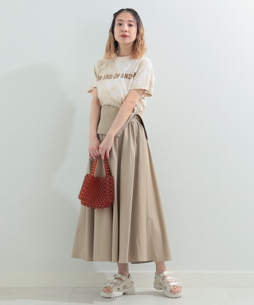 Ray BEAMS（レイビームス）の「Ray BEAMS / キリカエ ベアトップ ワンピース（ワンピース・レディース・ベージュ/ブラック・0/1）」の10枚目の写真