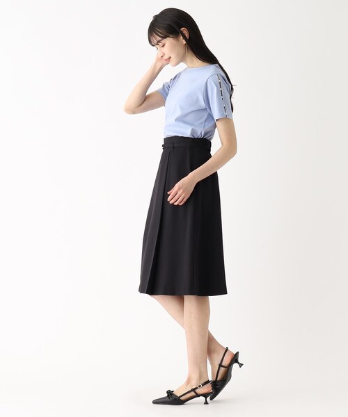 index(インデックス)の「◆シルキータッチ フェイクパールスリーブトップス【接触冷感/洗濯機洗い可】(Tシャツ/カットソー・レディース・ライトグレー/ネイビー/ライトブルー・36/38/40/42)」の4枚目の写真