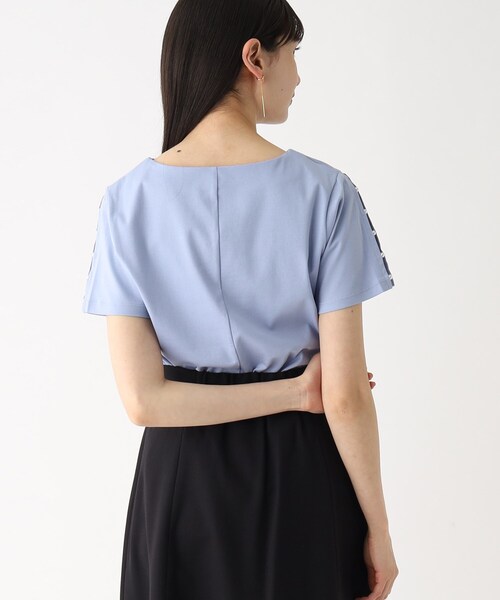 index(インデックス)の「◆シルキータッチ フェイクパールスリーブトップス【接触冷感/洗濯機洗い可】(Tシャツ/カットソー・レディース・ライトグレー/ネイビー/ライトブルー・36/38/40/42)」の8枚目の写真