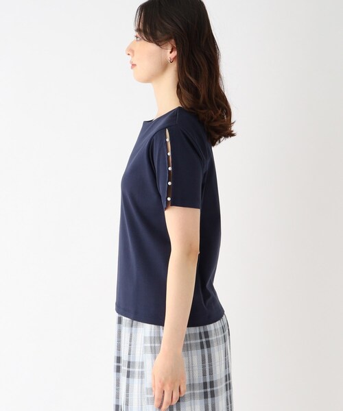 index(インデックス)の「◆シルキータッチ フェイクパールスリーブトップス【接触冷感/洗濯機洗い可】(Tシャツ/カットソー・レディース・ライトグレー/ネイビー/ライトブルー・36/38/40/42)」の19枚目の写真