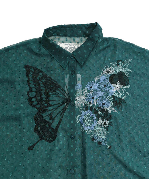 iS ScoLar（イズスカラー）の「532037：フルーツと花をMIXした蝶刺繍