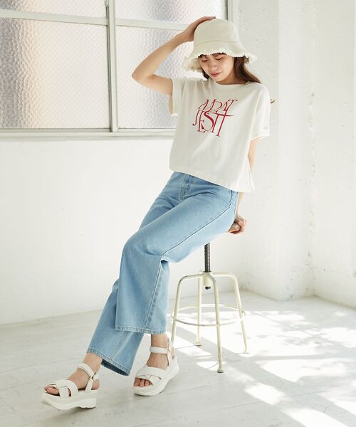 MAJESTIC LEGON(マジェスティックレゴン)の「アレンジスリーブカラーロゴTee(Tシャツ/カットソー・レディース・グリーン系その他/レッド系その他2/イエロー系その他・MEDIUM)」の3枚目の写真