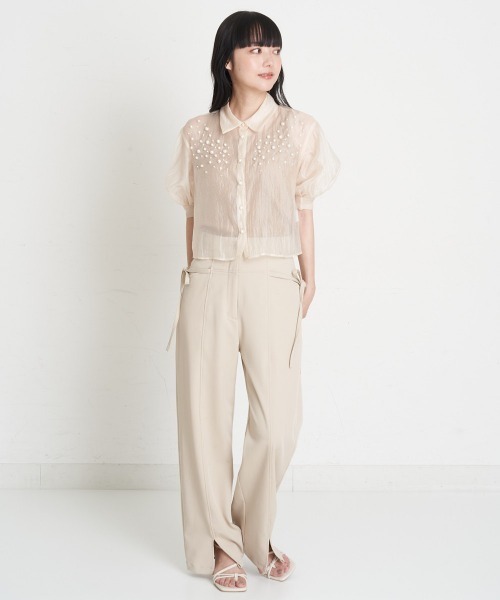 A de a.v.v（アードアー・ヴェ・ヴェ）の「パール付きシアーブラウス（シャツ/ブラウス・レディース・ブラック/アイボリー/ピンク・SMALL/MEDIUM）」の9枚目の写真