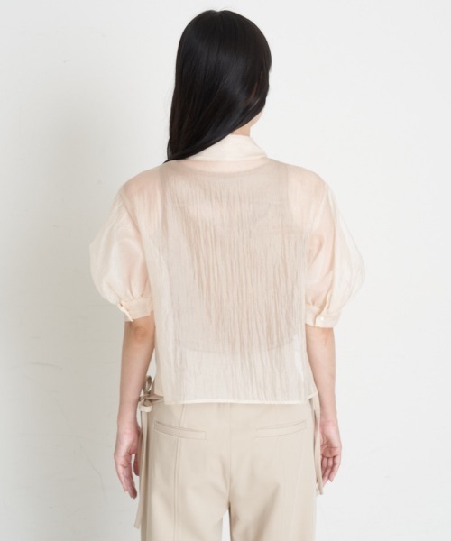 A de a.v.v（アードアー・ヴェ・ヴェ）の「パール付きシアーブラウス（シャツ/ブラウス・レディース・ブラック/アイボリー/ピンク・SMALL/MEDIUM）」の17枚目の写真