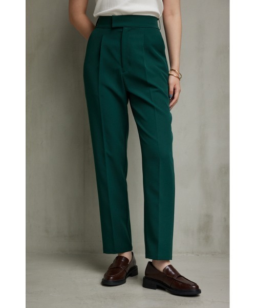 AZUL by moussy（アズールバイマウジー）の「ヴィーナステーパードパンツ（スラックス・レディース・ライトグレー/ブラック/ダークオレンジ/アイボリー/グレー/ダークグリーン・SMALL/MEDIUM/LARGE）」の5枚目の写真