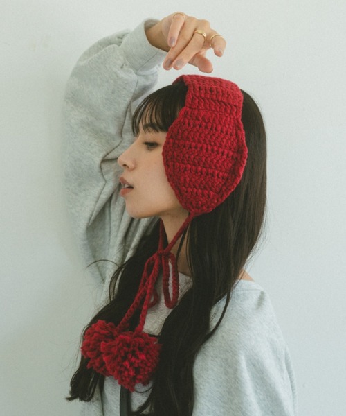 VANNIE U(ヴァニーユー)の「ポンポンニットイヤーマフ/ボア(イヤーマフ・レディース・アイボリー/ブラック/レッド/グレー・FREE)」の18枚目の写真