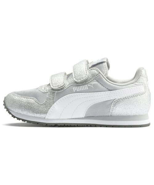 PUMA(プーマ)の「PUMA/プーマ キッズ スニーカー カバナレーサーグリップ V PS 370985(スニーカー・キッズ・ホワイト×シルバー/ブラック×シルバー・17.0cm/19.0cm/18.0cm/21.0cm/20.0cm)」の1枚目の写真