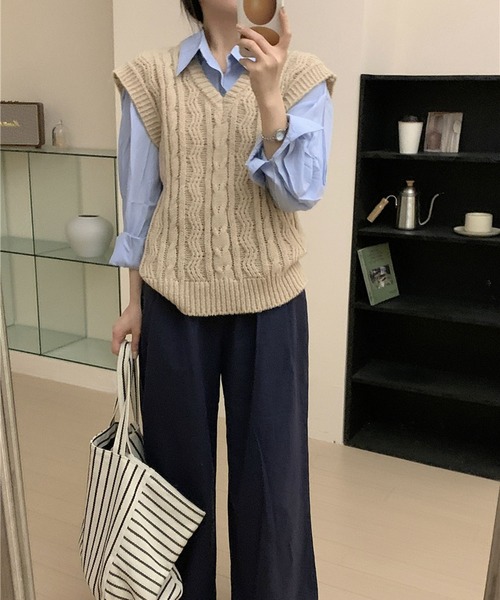 Jewelobe（ジュエローブ）の「Vネックケーブルニットベスト（ベスト・レディース・ベージュ/グリーン/ピンク/ブラック/アイボリー・FREE）」の16枚目の写真