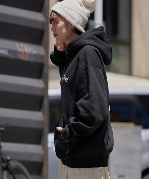 BEN DAVIS（ベンデイビス）の「BEN DAVIS/ベン デイヴィス 別注 DICE AND BALL/スウェットパーカー/スウェットフーディー/ユニセックス/裏起毛(限定展開)（パーカー・メンズ・サックスブルー/オフホワイト/ライトグレー/ブラック・LARGE/MEDIUM/X-LARGE）」の10枚目の写真