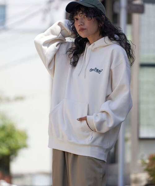 BEN DAVIS（ベンデイビス）の「BEN DAVIS/ベン デイヴィス 別注 DICE AND BALL/スウェットパーカー/スウェットフーディー/ユニセックス/裏起毛(限定展開)（パーカー・メンズ・サックスブルー/オフホワイト/ライトグレー/ブラック・LARGE/MEDIUM/X-LARGE）」の14枚目の写真