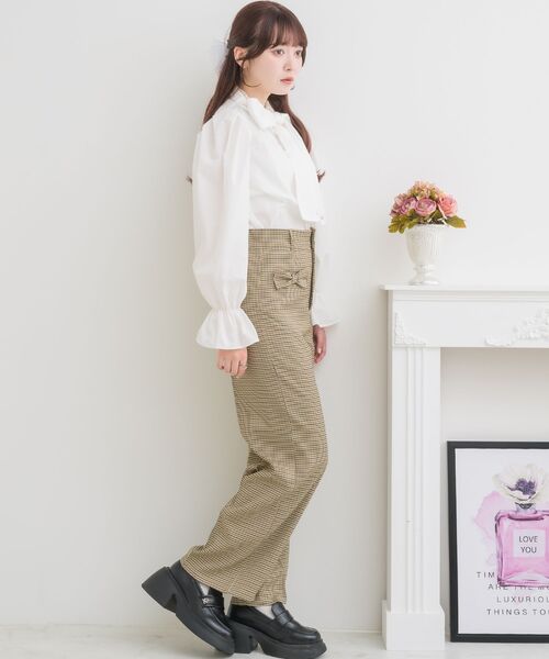 ems excite（エムズエキサイト）の「リボンポケットPT（その他パンツ・レディース・ブラウン系その他2/ボルドー/ライトグレー・FREE）」の21枚目の写真