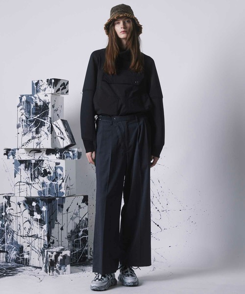 MAISON SPECIAL（メゾンスペシャル）の「《UNISEX》Tech Different Material Combination Eyelet Turtle Neck Pullover/テック異素材コンビネーションアイレットタートルネックプルオーバー【MAISON SPECIAL/メゾンスペシャル】（スウェット・メンズ・ブラック/アイボリー・1/2）」の22枚目の写真