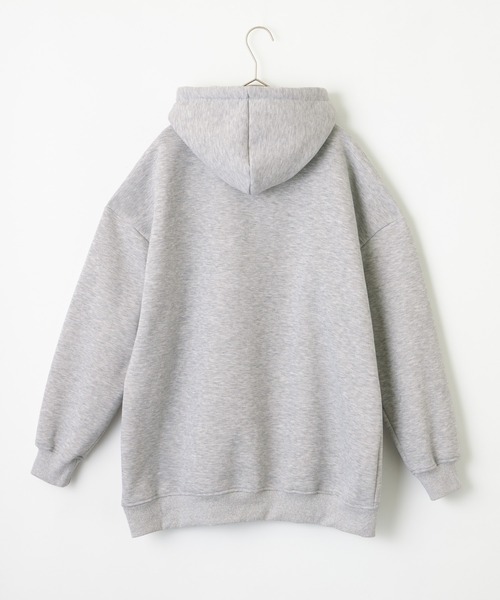 BASQUE magenta(バスクマゼンタ)の「BIGカレッジロゴプリント オーバーサイズプルオーバーパーカー(パーカー・メンズ・ブラック/グレー/ホワイト・FREE)」の22枚目の写真