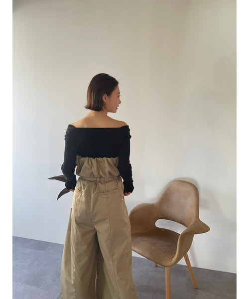 HANNE（アン）の「ボートネックニットトップス（ニット/セーター・レディース・ベージュ/ブラック・FREE）」の5枚目の写真