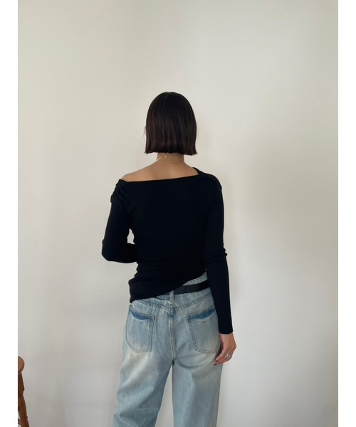 HANNE（アン）の「ボートネックニットトップス（ニット/セーター・レディース・ベージュ/ブラック・FREE）」の9枚目の写真